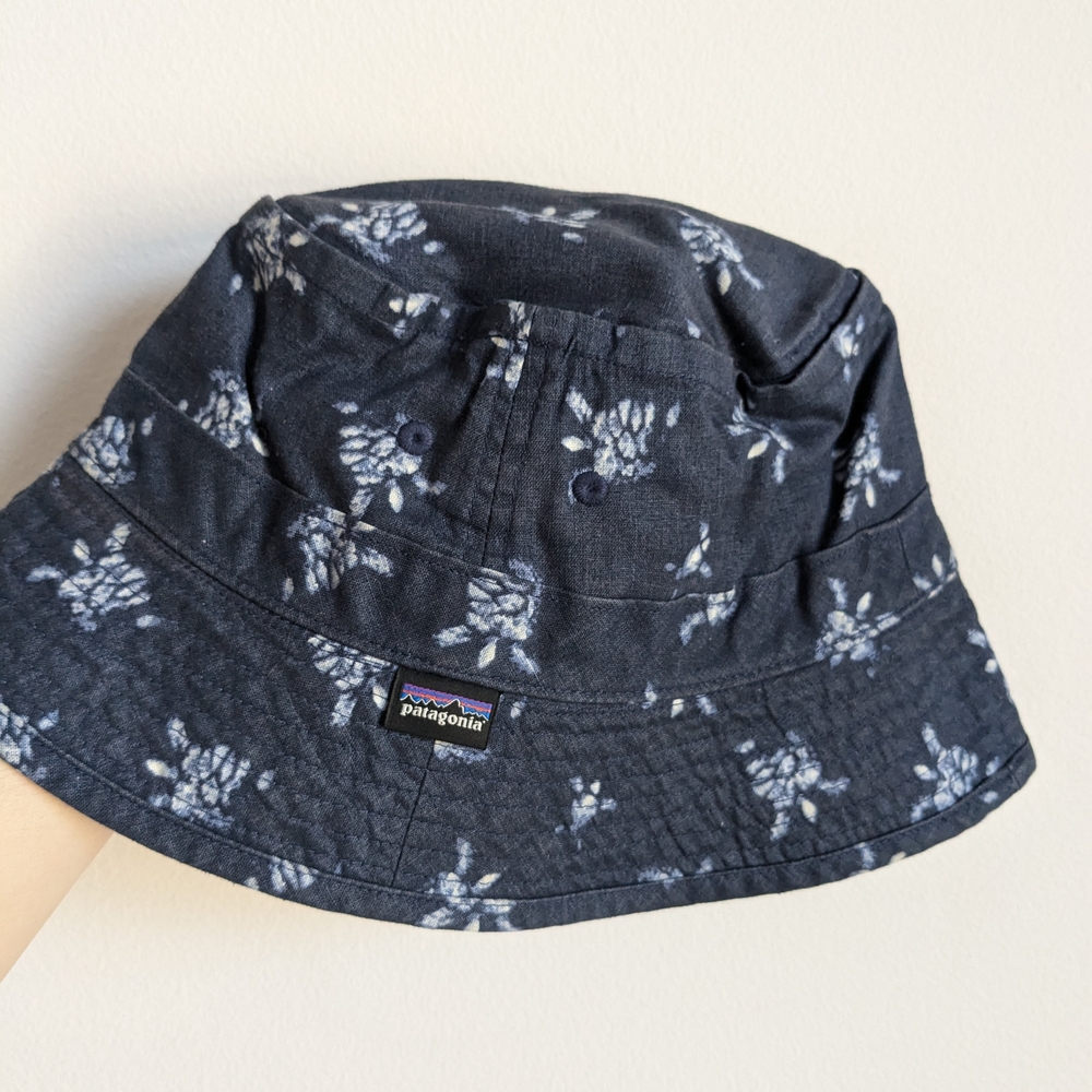 Patagonia Sea Turtle Reversible Bucket Hat